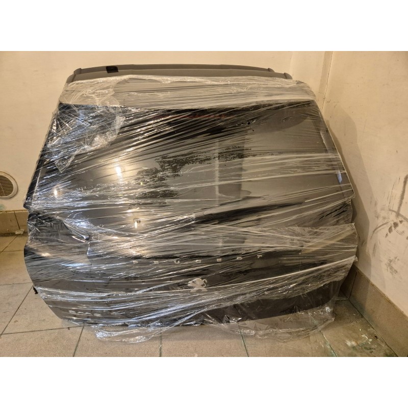 Klapa bagażnika Peugeot 2008 II czarna KTV Idealna Klapa bagażnika Peugeot 2008 II czarna KTV Idealna