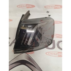 LAMPA TYLNA PRAWA LED PEUGEOT 3008 II LIFT STAN BDB ORYGINAŁ 9836231180