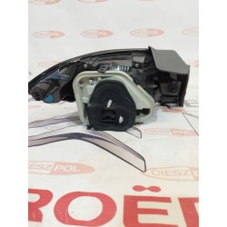 LAMPA TYLNA PEUGEOT 208 II PRAWA ORYGINAŁ 9823216580