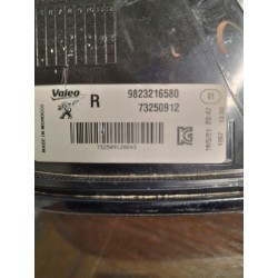 LAMPA TYLNA PEUGEOT 208 II PRAWA ORYGINAŁ 9823216580