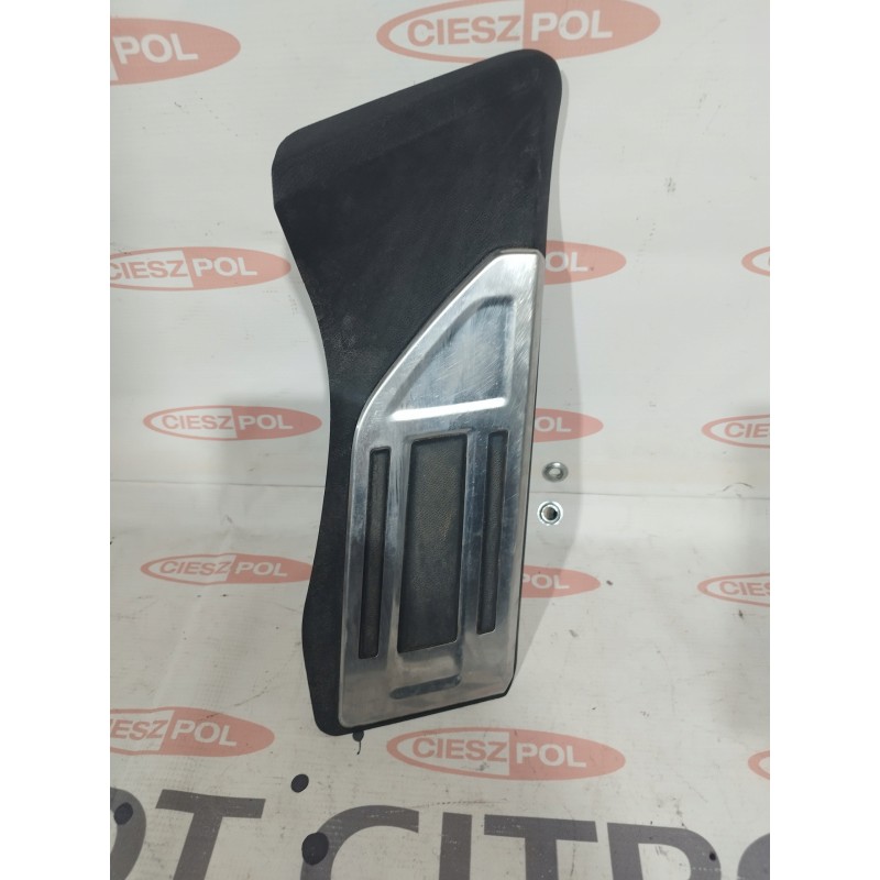 PODNÓŻEK OSŁONA POD NOGĘ PEUGEOT 3008 II 5008 II ORYGINAŁ 9811350880 PODNÓŻEK OSŁONA POD NOGĘ PEUGEOT 3008 II 5008 II ORYGINAŁ 9811350880
