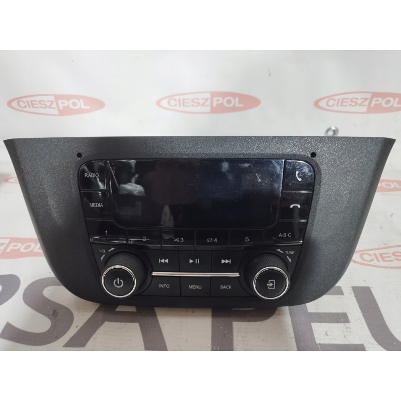 RADIO BLUETOOTH FABRYCZNE IVECO DAILY ORYGINAŁ 28721221STAN IDEALNY Z KODEM RADIO BLUETOOTH FABRYCZNE IVECO DAILY ORYGINAŁ 28721221STAN IDEALNY Z KODEM
