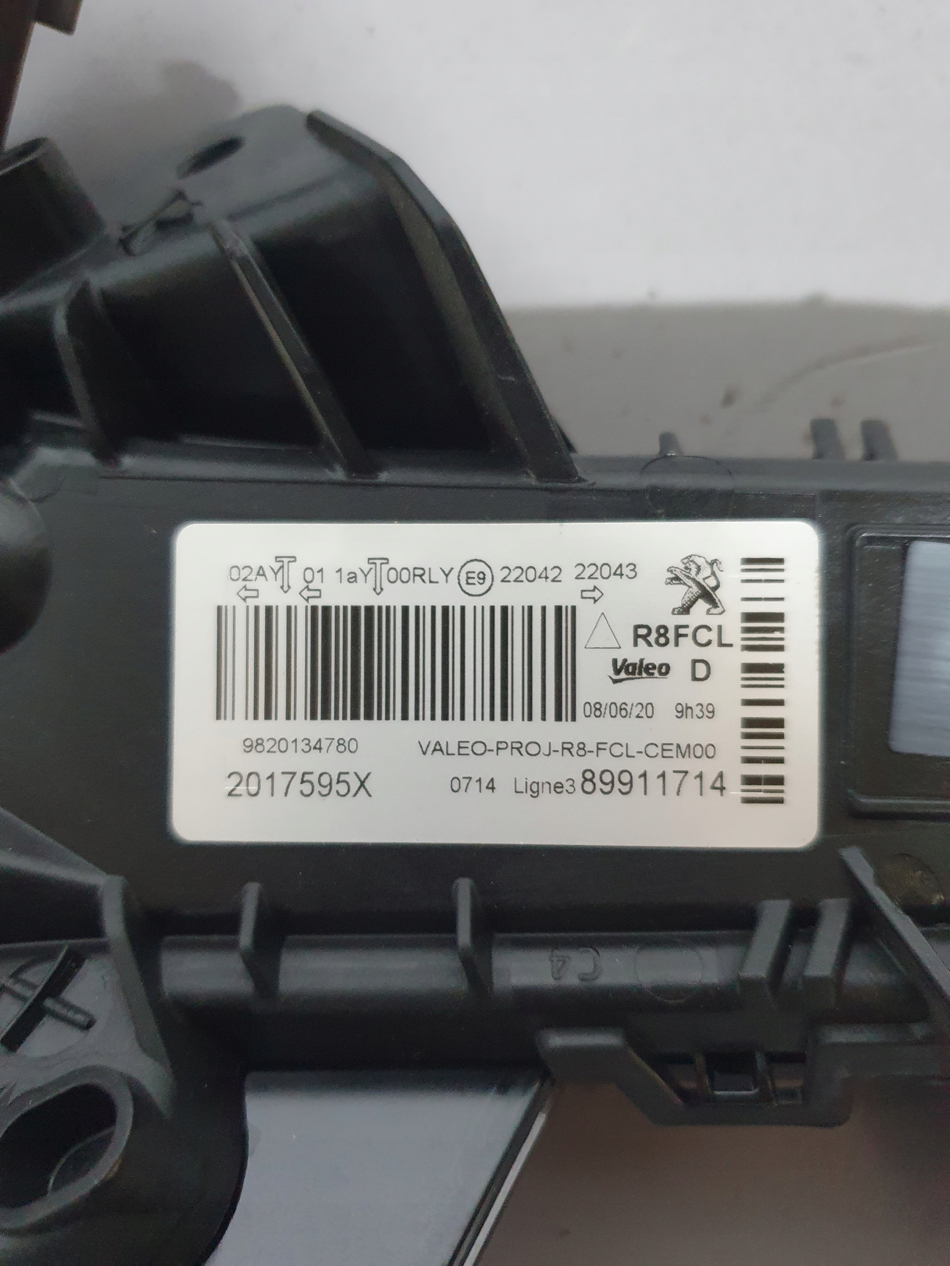 18292970281